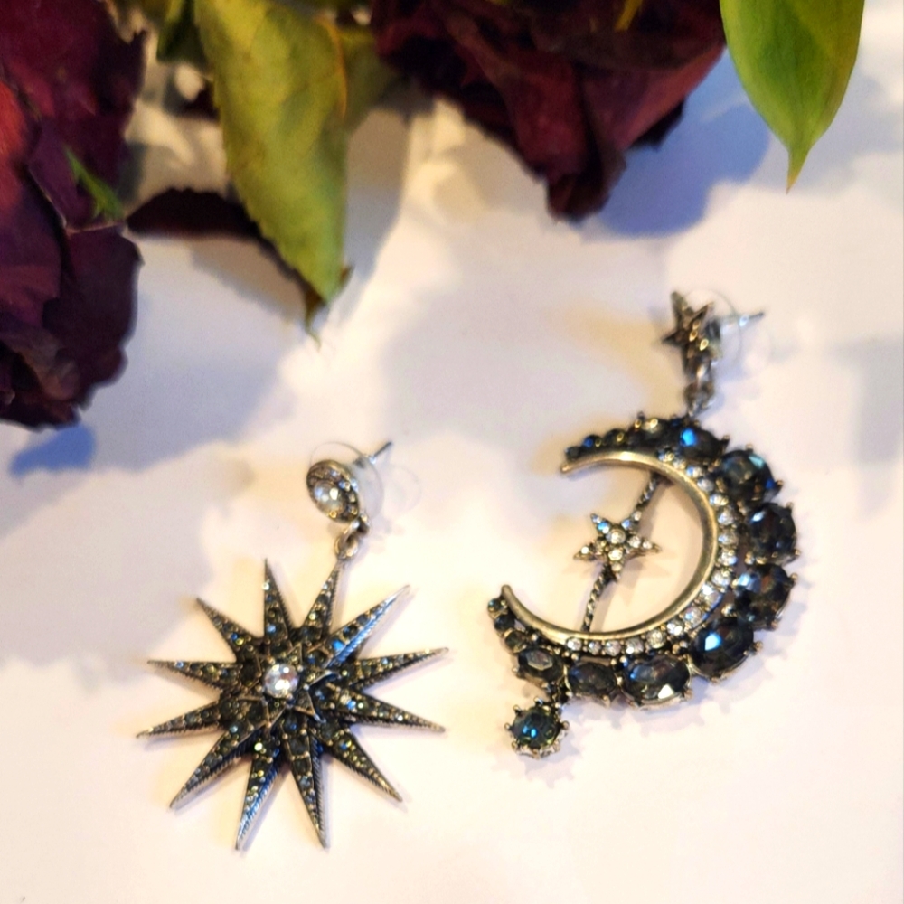 Moon and Star Statement Earings 💎